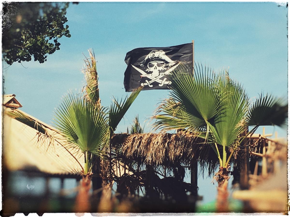 Pirates Resort Mamaia Buitenkant foto